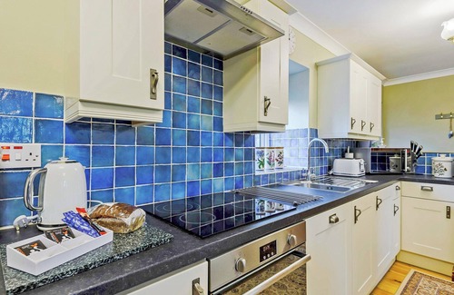 Bont Newydd Cottage | 2 bedroom accommodation in Caethro, near Caernarfon