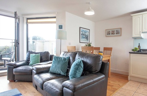 Porthcurno Apartment | 2 bedroom accommodation in Porthcurno