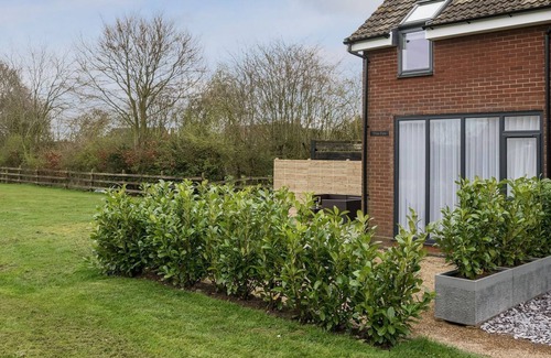 Wymondham Cabin | 2 bedroom accommodation in Wicklewood, near Wymondham