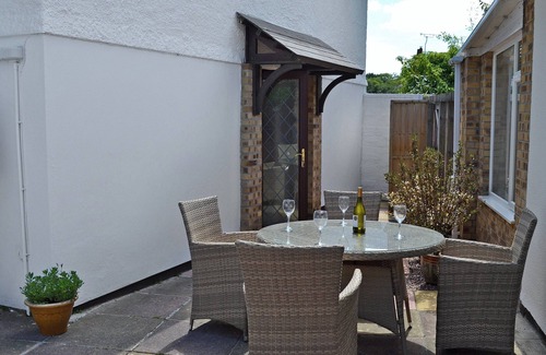 Boscundle Cottage | 2 bedroom accommodation in Tregrehan, near St Austell
