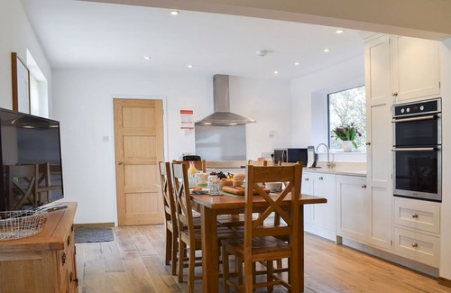 Bridport Cottage | 2 bedroom accommodation in Dottery, near Bridport