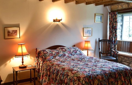 Sherborne Cottage | 2 bedroom accommodation in Alweston, near Sherborne