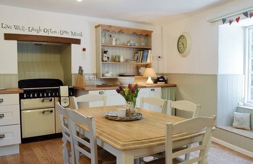 Shorwell Cottage | 2 bedroom accommodation in Shorwell