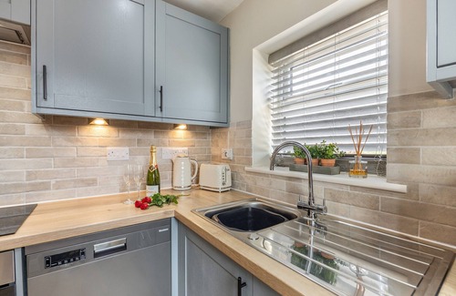 Spalding Cottage | 2 bedroom accommodation in Fosdyke, near Spalding