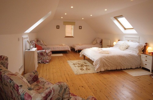 Stanfield Cottage | 2 bedroom accommodation in Stanfield, near Fakenham