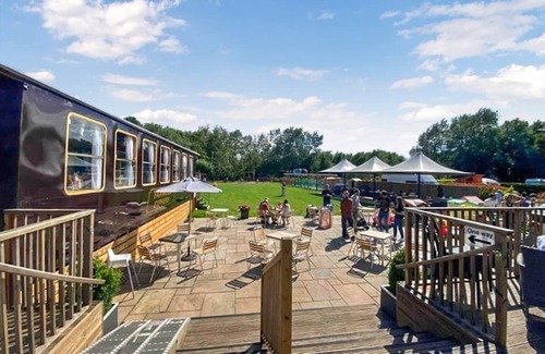Dilton Marsh Ski Chalet | 2 bedroom accommodation in Westbury