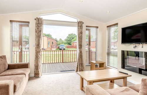 Yaxham Cabin | 2 bedroom accommodation in Yaxham, Dereham