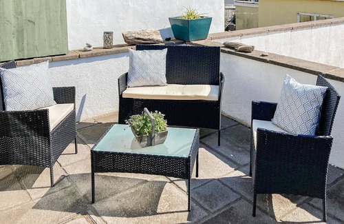 Ystradgynlais Cottage | 2 bedroom accommodation in Ystradgynlais, near Swansea