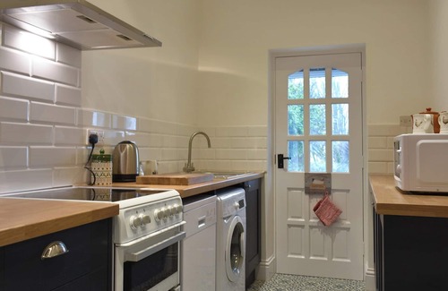 Ventnor Cottage | 2 bedroom accommodation in St Lawrence, near Ventnor