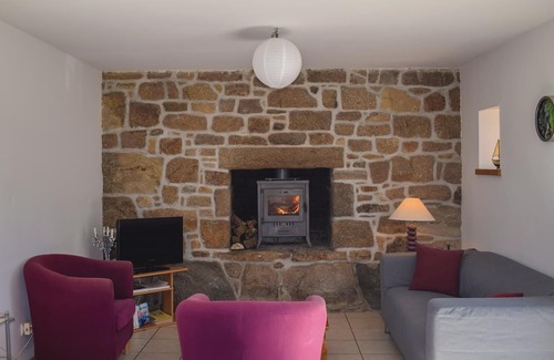 Ploubezre House | 2 bedroom accommodation in Lannion