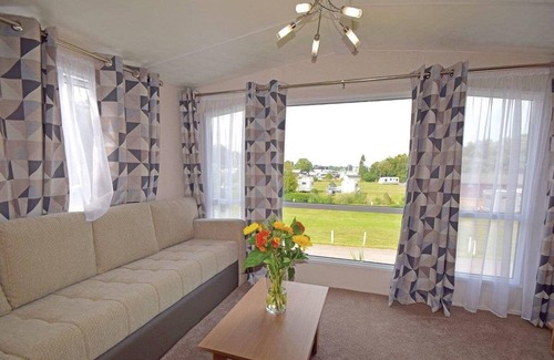 Hamble-le-Rice House | 2 bedroom accommodation in Hamble