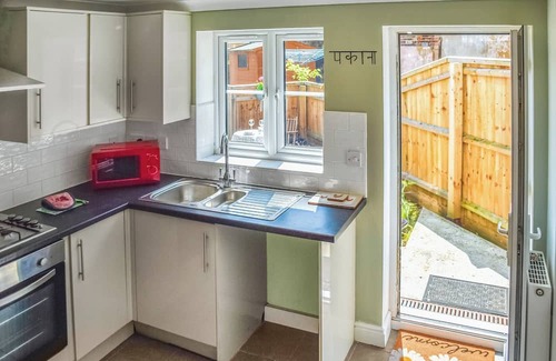 March Cottage | 2 bedroom accommodation in March, near Wisbech