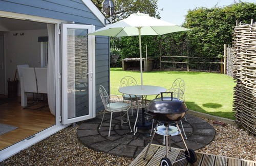Newport Cottage | 2 bedroom accommodation in Brighstone, near Freshwater
