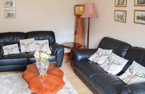 Nairn Cottage | 2 bedroom accommodation in Fishertown, Nairn