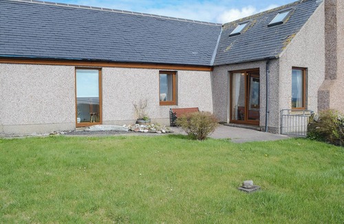 Keiss Cottage | 2 bedroom accommodation in North Keiss, Caithness