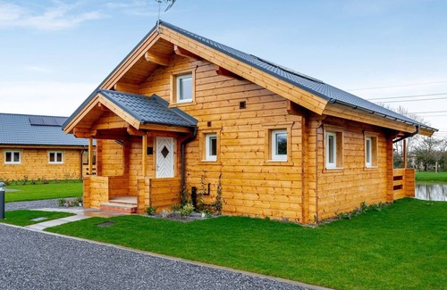 York Ski Chalet | 2 bedroom accommodation in York