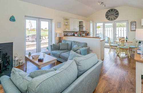 Peel Cottage | 2 bedroom accommodation in Peel