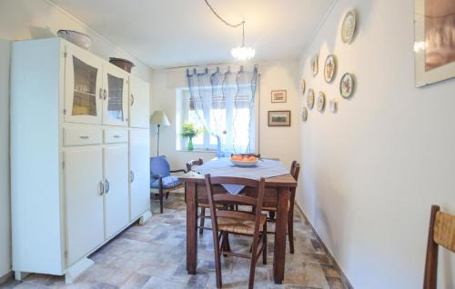 Camaiore House | 2 Bedroom Amazing Home In Casoli