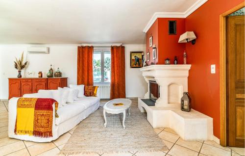 Paluds de Noves House | 2 Bedroom Amazing Home In Noves