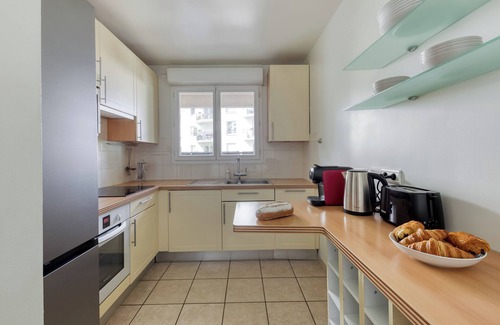 Charenton-le-Pont Apartment | 2-bedroom apartment Standing et Domotique near Métro, Free Parking