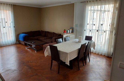 Quartier de l'Ecole-Militaire Apartment | 2 bedroom apartment, a kitchen and big living room in Paris 15 Cambronne metro