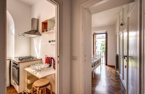 Rione VII Regola Apartment | 2 bedroom apartment at Via Giulia with exclusive view of Palazzo Spada courtyard and Ponte Sisto.