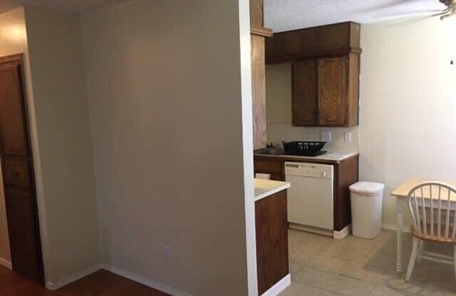 Lawton Apartment | 2 bedroom apartment for you! Next to Fort Sill