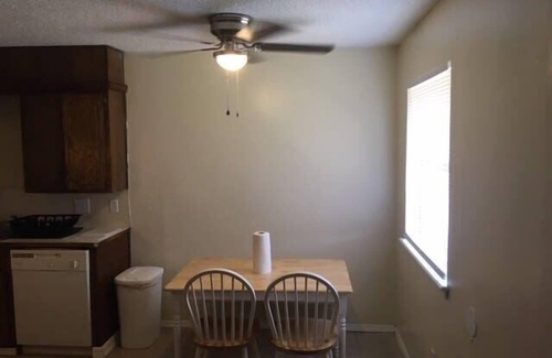 Lawton Apartment | 2 bedroom apartment for you! Next to Fort Sill