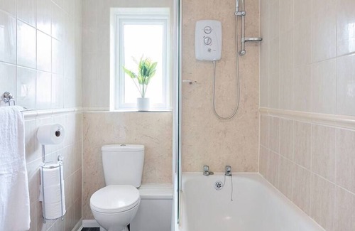 Gillingham Apartment | 2 bedroom apartment in the heart of Gilingham town centre