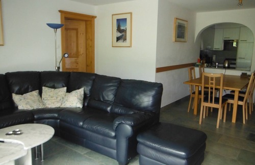 Klosters-Serneus Apartment | 2-bedroom apartment, ideal for skiing, golf, hiking and biking, sleeps 5