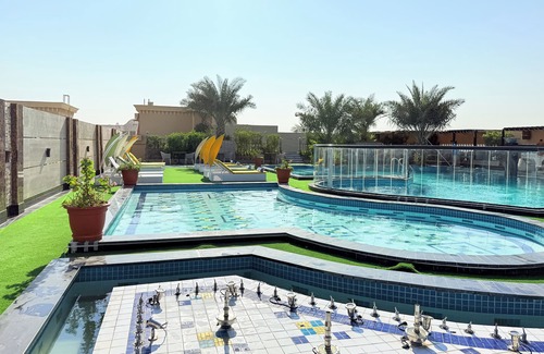 Dubai Apartment | 2-bedroom apartment in lovely Dubai with WiFi, AC, Close to airport