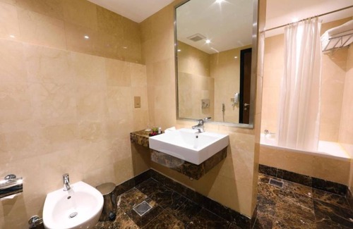 Sheikh Zayed Road Apartment | 2 Bedroom Apartment Near Financial Centre Metro