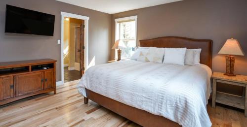 Church Street Hotel | 2 Bedroom Apartment 10 Minutes to Atlanta Airport