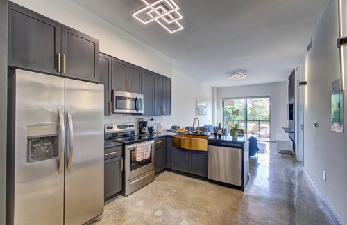 Fort Lauderdale Apartment | 2-bedroom apartment with balcony