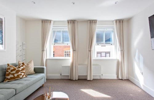 Covent Garden Apartment | 2 Bedroom Apartments in Covent Garden Sleeps 6