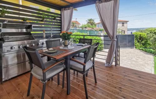 Vantacici House | 2 Bedroom Awesome Home In Vantacici