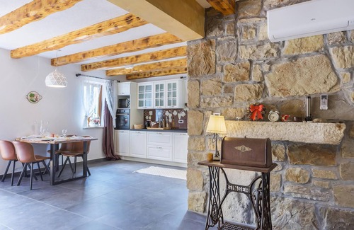 Pazin House | 2 bedroom awesome home in Zarecje