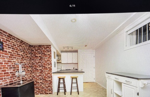 South Clearbrook House | 2 bedroom basement in Abbotsford with parking