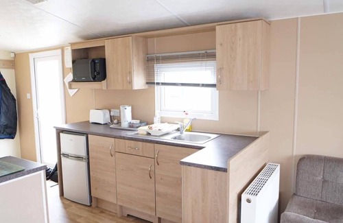 Hunstanton Ski Chalet | 2 bedroom caravan in hunstanton Dogs go free