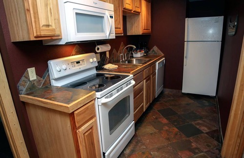 Estes Park Ski Chalet | 2 bedroom Chalet with Private enclosed Patio featuring a personal hot tub