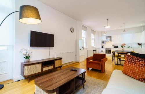 Somers Town Apartment | 2 Bedroom City Retreat by Regents Park, Prime Camden Location