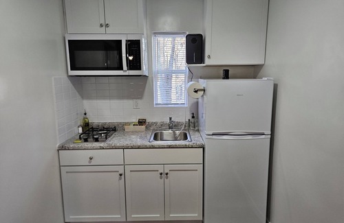 Lebanon Condo | 2-bedroom Condo #2 at Bennettscape Lodge with WiFi, AC by Bennett Spring Park