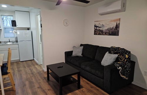Lebanon Condo | 2-bedroom Condo #3 at Bennettscape Lodge with AC, WiFi by Bennett Spring Park