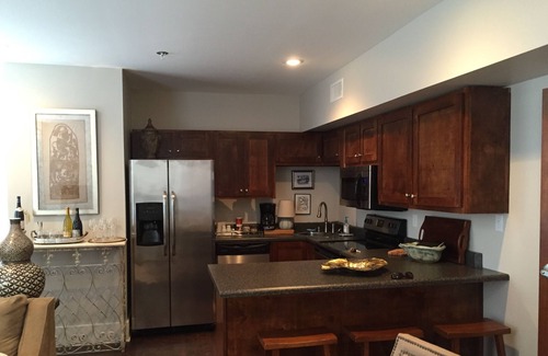 Cleveland Condo | 2 Bedroom Condo in the Historic Grover Hotel in downtown Cleveland, MS