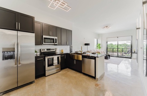 Fort Lauderdale Apartment | 2 Bedroom Condo in Griffin's Apartment