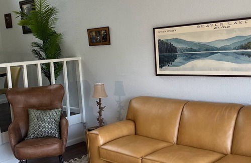 Holiday Island Condo | 2-bedroom condo in cozy Holiday Island with AC, WiFi