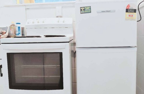 Glenfield House | 2 bedroom cosy guest house in North shore