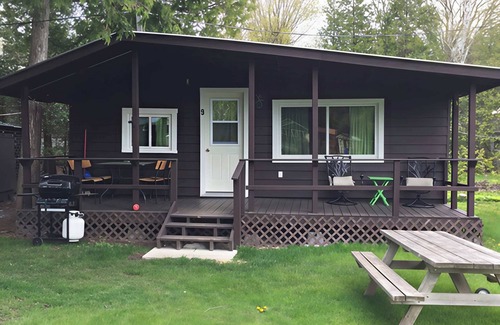 Bobcaygeon House | 2-Bedroom Cottage #9 - Ambleside