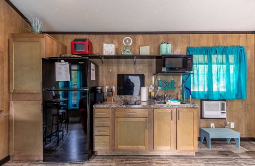 Vilas Cottage | 2-bedroom cottage just 29 minutes from Appalachian State University