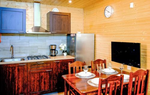 Mielno House | 2 Bedroom Cozy Home In Mielenko